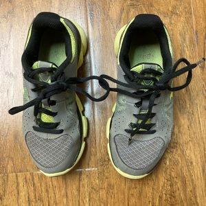Boys Under Armour Sneakers